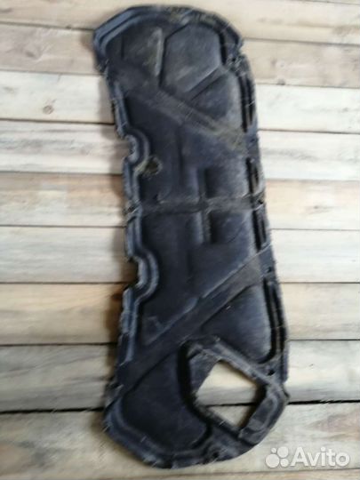 Шумоизоляция капота Nissan Primera P12