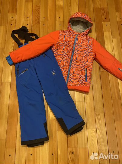 Горнолыжный костюм