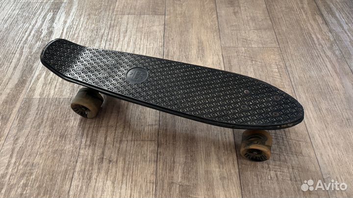 Скейтборт детский (пениборд)