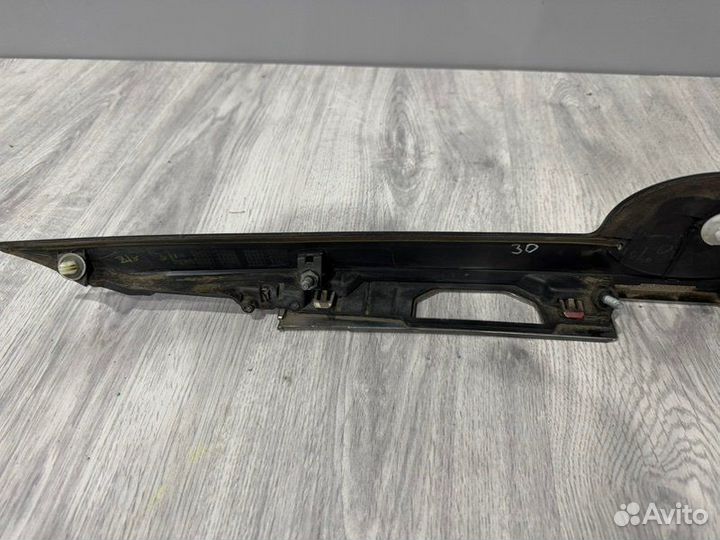 Накладка крышки багажника Toyota Camry V55 2AR-FE
