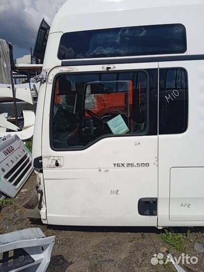 Дверь левая MAN TGX 2017 81626004129