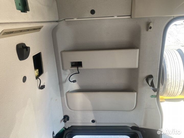 Обшивка салона левая