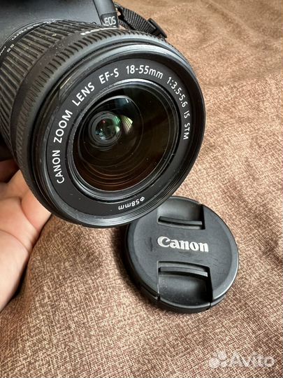 Цифровая зеркальная фотокамера Canon EOS 70D