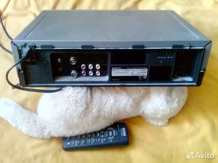 Видеомагнитофон Sony HI-FI