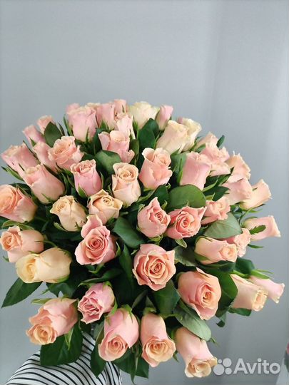 Цветы для всех Кения 40см 25роз-2250, 51роза