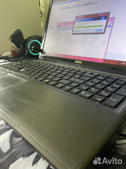 Ноутбук MSI i7