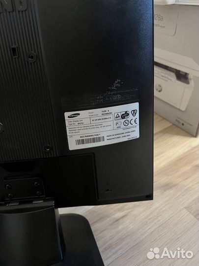 Мониторы Samsung E1920NR, 710N