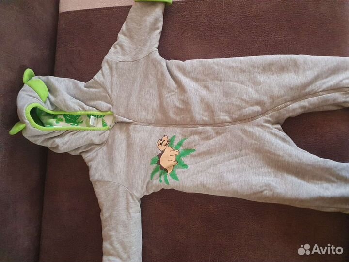 Продам комбезы детские