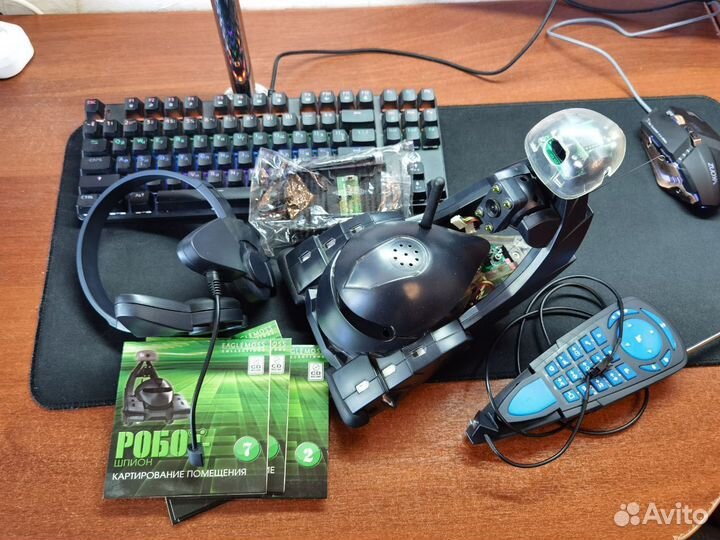 Робот шпион