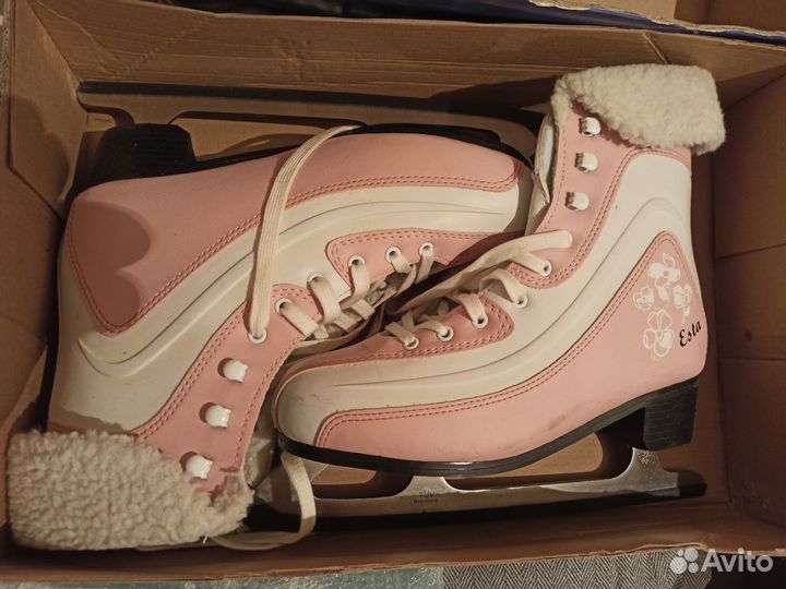 Коньки фигурные женские