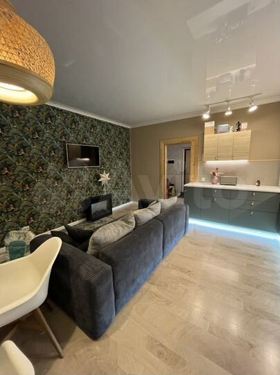 3-к. квартира, 94 м², 1/4 эт.