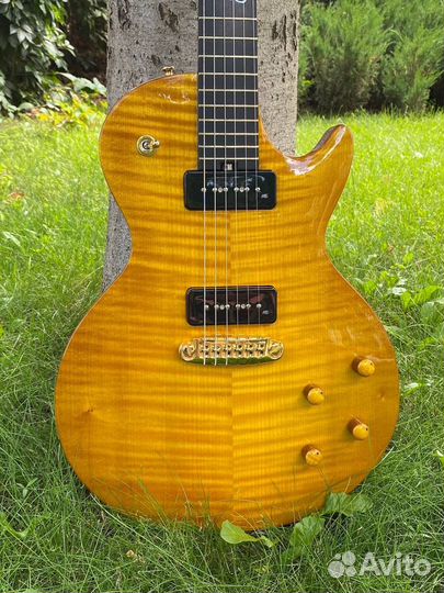 «Огнедар» Les Paul Honeyburst
