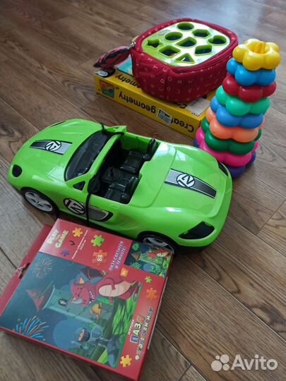 Пирамида машинка большая