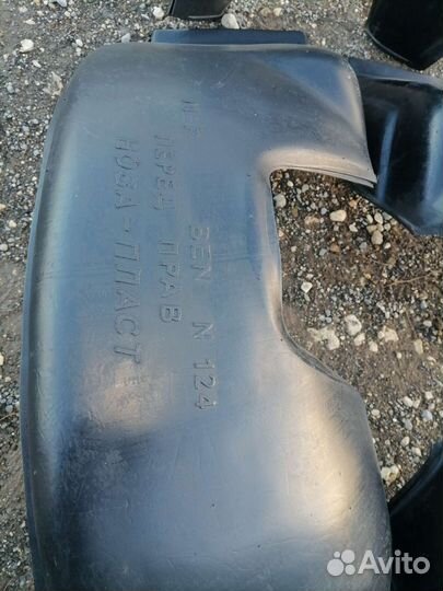 Подкрылкина ford transit до 2000г