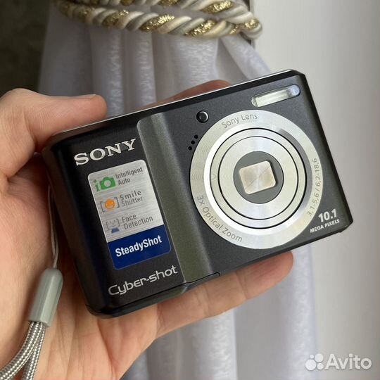 Цифровой фотоаппарат Nikon, Sony, Samsung