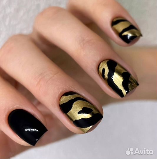 Модель маникюр с покрытием