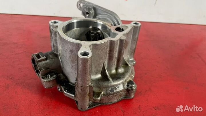 Вакуумный насос Audi A4 B8 1.8 tfsi cdhb 2009