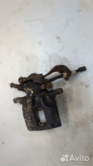 Суппорт Toyota Auris E15, 2007