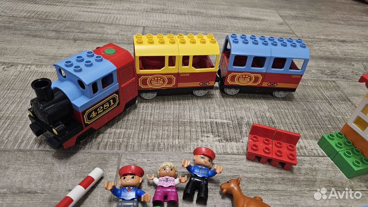 Lego duplo железная дорога состав с рельсами