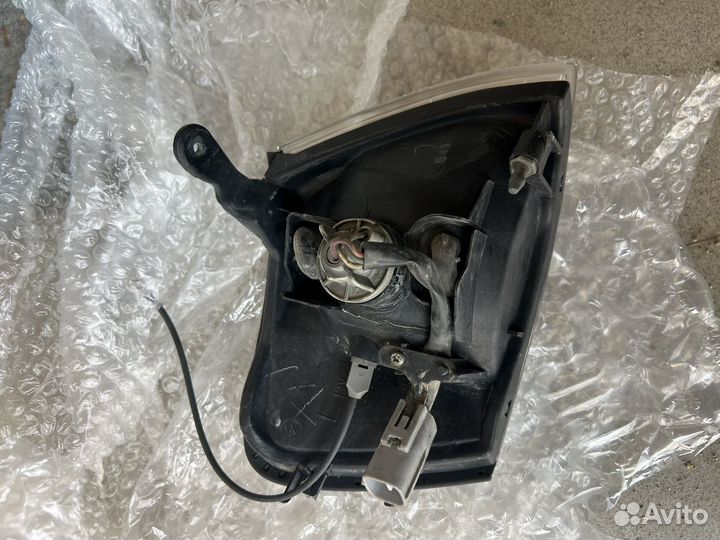 Габариты левый и правый на Toyota Crown 140 кузов