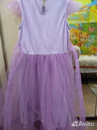 Платье праздничное