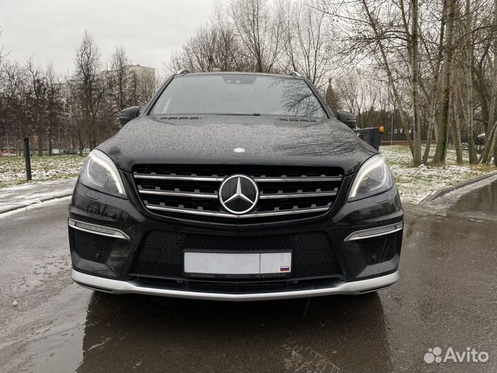 В разборе Mercedes ML63 w166 m157