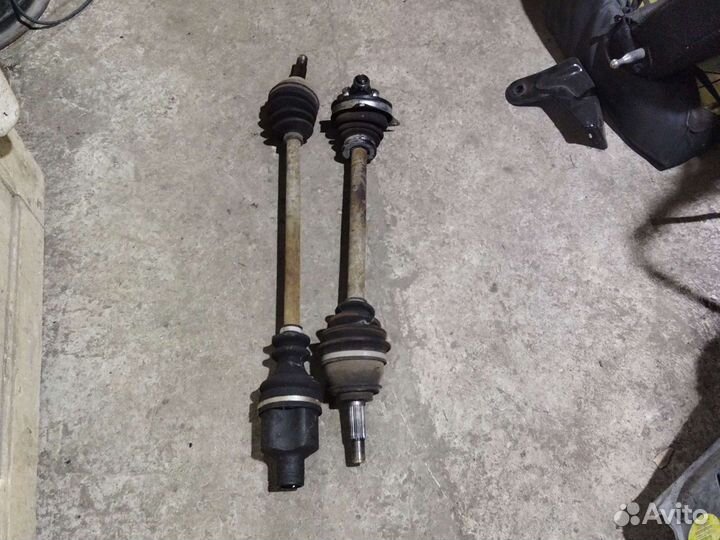 Привод Логан 2008г