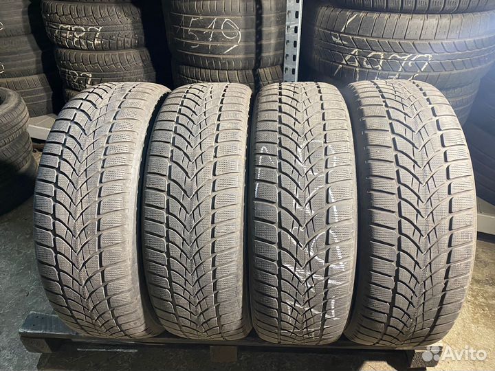 Dunlop SP Winter Sport 4D ROF 215/55 R18 95H