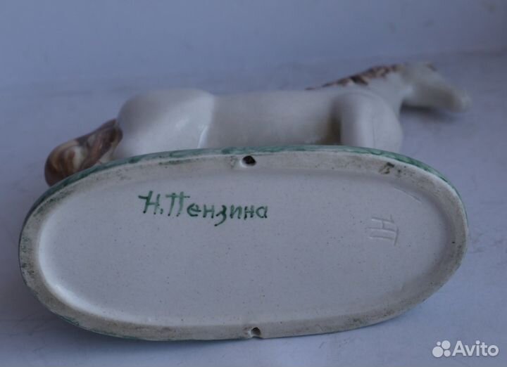 Авторская фарфоровая статуэтка Лошадь,Н.Пензина