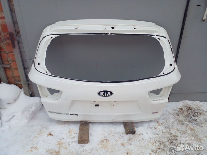 Крышка багажника Kia Sorento Prime