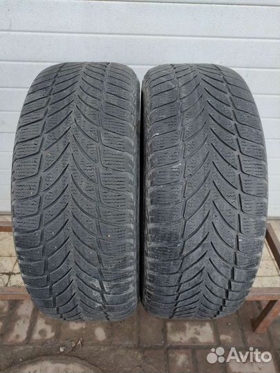 Goodyear UltraGrip Ice 2 215/55 R17