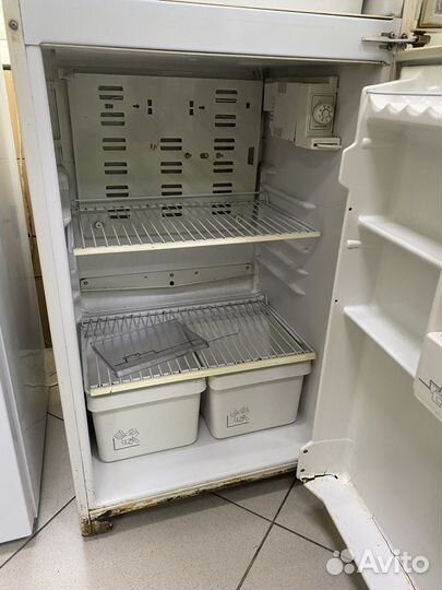 Холодильник Бирюса