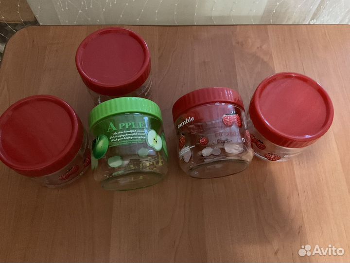 Стеклянные банки и горшочки для кухни