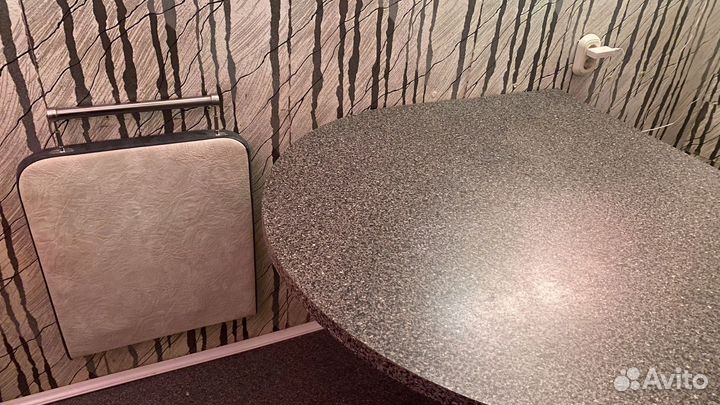 Стол с диванчиком