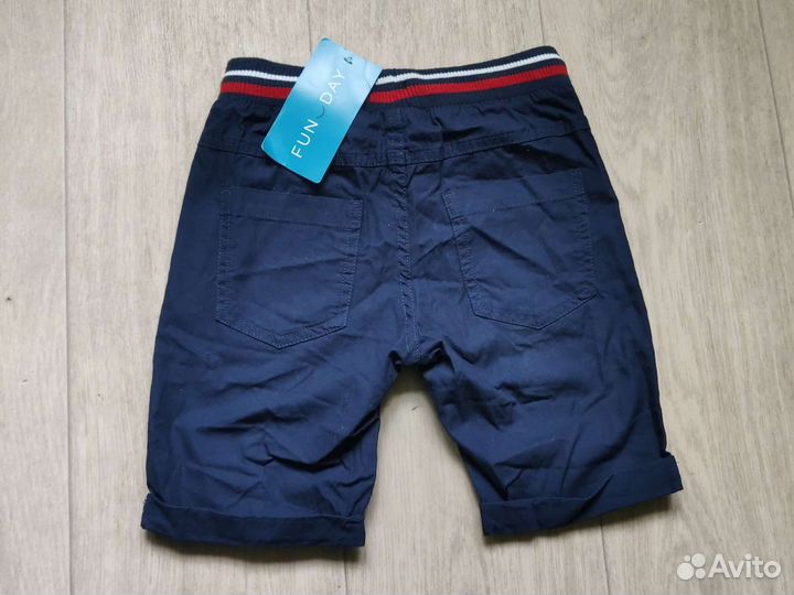 Шорты на мальчика 134 см