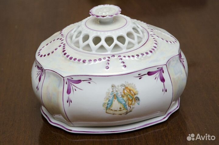 Большая шкатулка (Барановс.фарф.завод УССР)