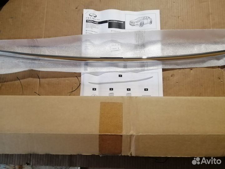 Новая накладка крышки багажника infiniti Q30 /QX30