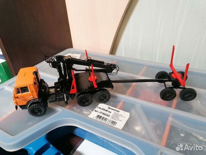 Грузовик камаз-4310 лесовоз с манипулятором