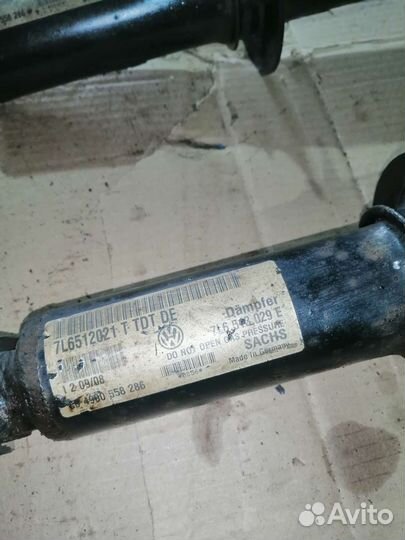 Задние стойки Volkswagen Toureg