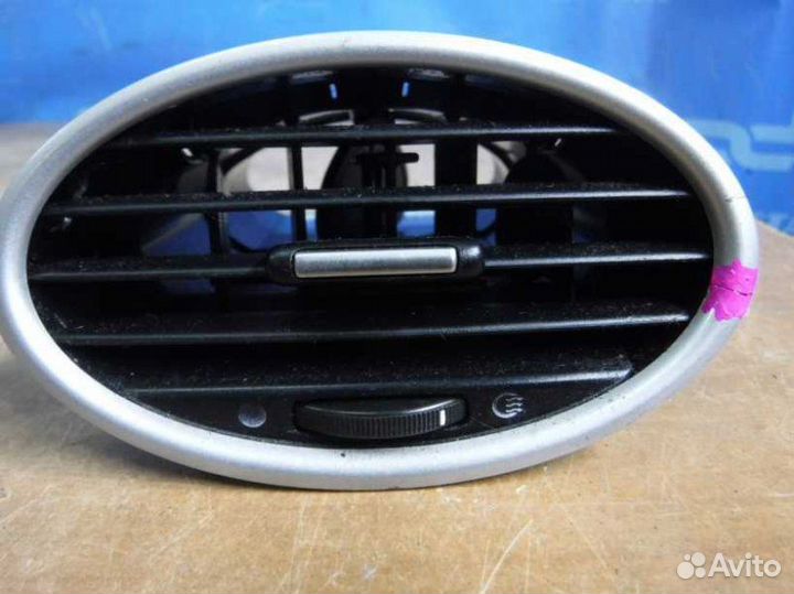 Дефлектор воздушный Ford Focus 2