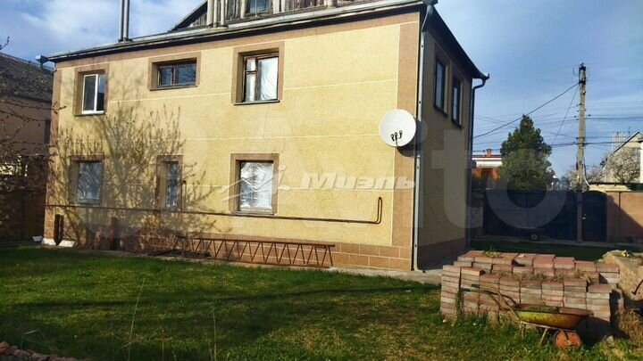 Дом 207 м² на участке 11,5 сот.