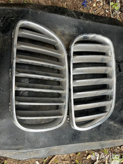 Решетка радиатора bmw x3 e83