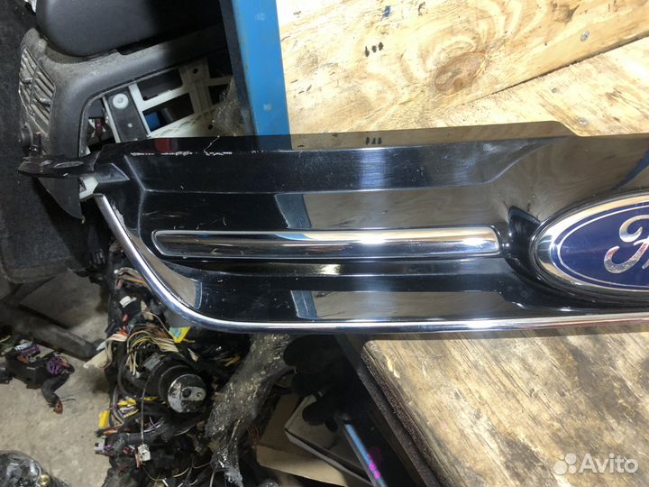 Решетка радиатора Ford C-MAX 2 после 2010 130033