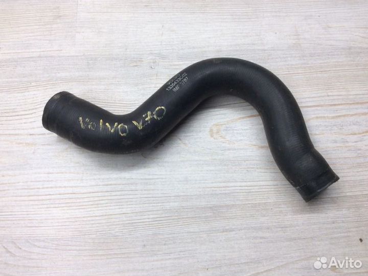 Патрубок радиатора Volvo V70 1997-2000