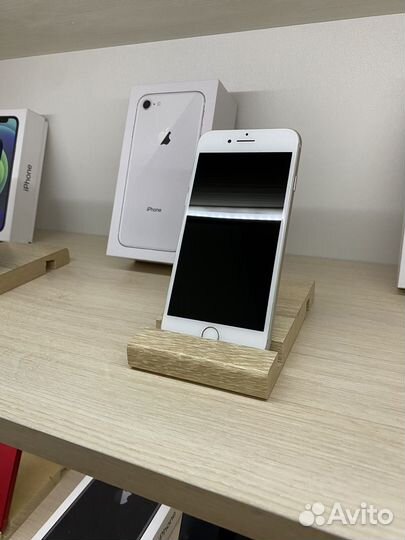 iPhone 8, 256 ГБ