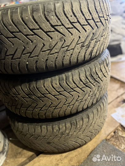 Nokian Tyres Hakkapeliitta 8 SUV 235/60 R18 108