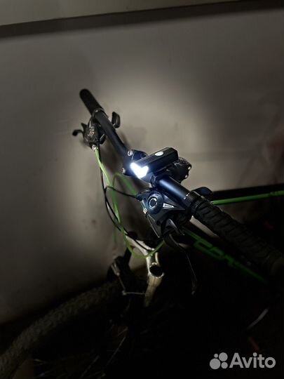 Велосипедный фонарь