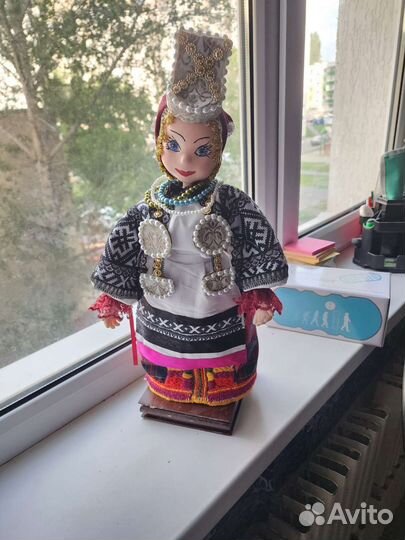 Кукла в русском костюме