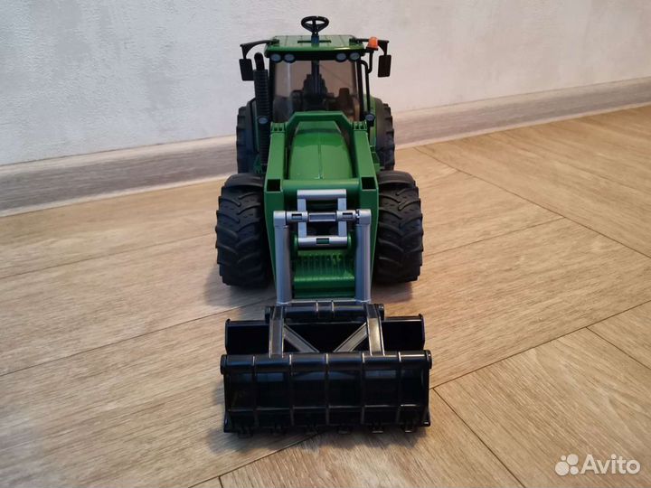 Bruder трактор