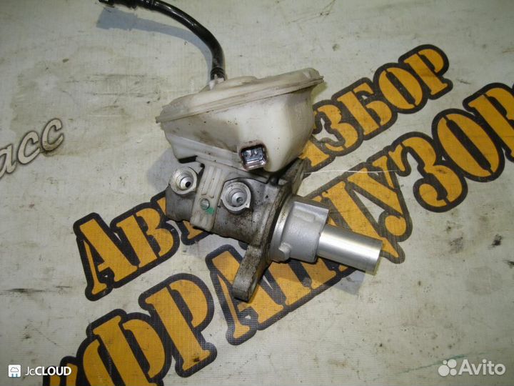 Главный тормозной цилиндр на citroen C4 11- B7 EP6